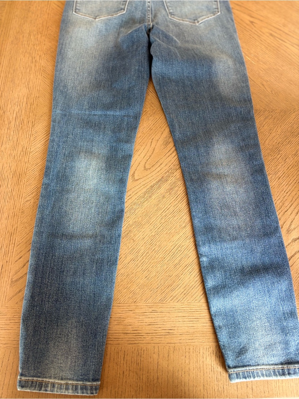 Judy Blue Medium Light Wash High Rise Jeans - Picture 12 of 12